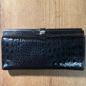 47 Maple Black Crocodile Texture Wallet with Silver Clasp